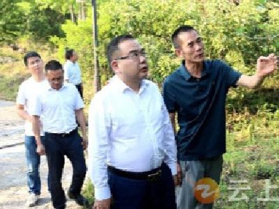 周军在长滩镇调研党纪学习教育 基层减负 产业发展 文物保护等工作 