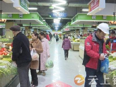 钟祥新海子河市场 “菜篮子”拎出幸福感