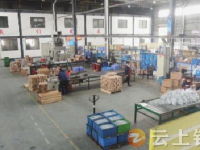 【乘“巳”而上 全力以“复”】钟祥经济开发区：铆足干劲启新程 智造集群全线复工复产
