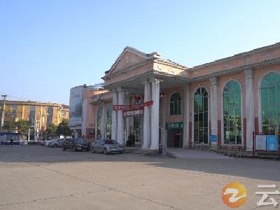 【新春走基层】钟祥宇风客运站：推行智慧出行 强化安全检查 乘客春节后返程无忧
