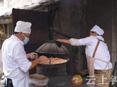 “全国文明家庭”邹爱华一家 用心持家 以爱传承