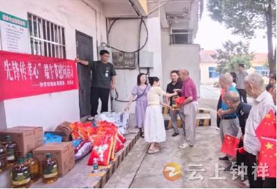 钟祥市财政局开展端午“双暖心”行动关爱“一老一小”