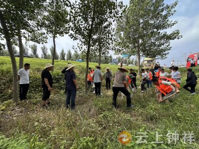 【聚焦“干部素质提升年”】青春力量筑牢防汛“安全堤”！洋梓镇青年干部实战演练显担当