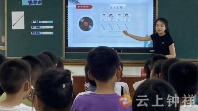 音乐送教下乡 奏响均衡乐章——钟祥市教科院音乐送教下乡活动走进石牌镇小学