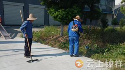 ​​高温“烤”验下，冷水镇为高龄老人送去“清凉关怀”