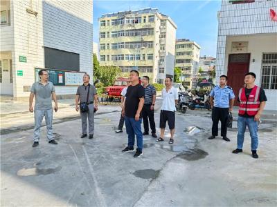 柴湖镇开展秋季开学前校园联合安全检查 筑牢安全防线