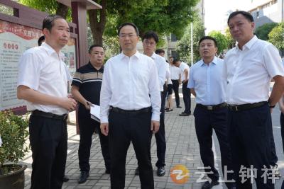 张勇调研督导秋季开学、教育领域“群腐”问题专项整治和校园安全工作