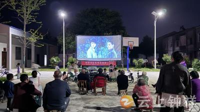 弘扬抗战精神 共筑国防长城！钟祥市开展“全民国防教育月”主题观影活动