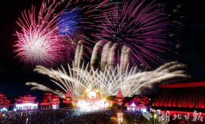 超级黄金周，看人文与经济共振的新玩法