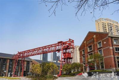 武汉城市更新带动产业焕新 昔日工业锈带 今日发展秀带