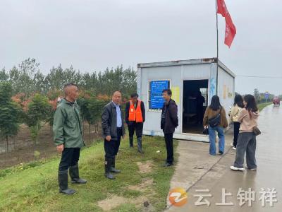 汉江堤岸筑防线 郢中街道守平安