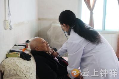 钟祥市开展“情暖重阳 志愿同行”志愿服务活动