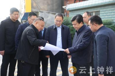 张勇调研重点城建交通项目并走访慰问百岁老人