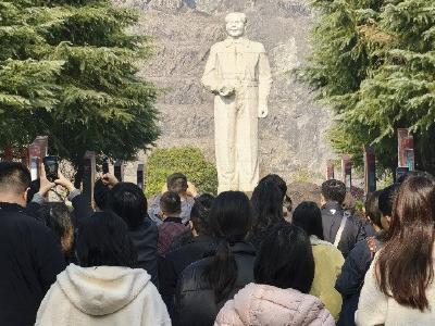 《度数大冶》：在444米矿井、三千年矿道与一杯温酒间的时空对话