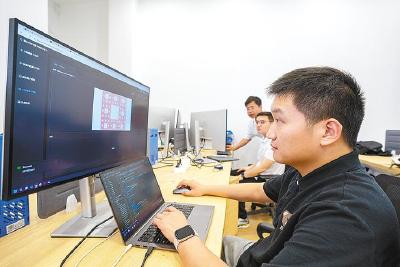 武汉竞速“3万亿之城”