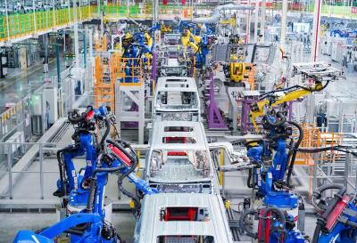 一台车、一座港、一块牌！黄石如何用五年重塑城市竞争力