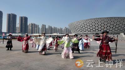 着汉服、集印章、投壶射箭  钟祥“明文化穿越之旅”引游客打卡