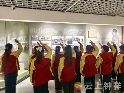 湖北钟祥：寻访中国好人 传承雷锋精神