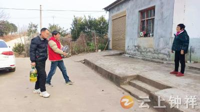 群众一个电话 干部马上就办——东桥镇沈集村真情救助困难群众获点赞
