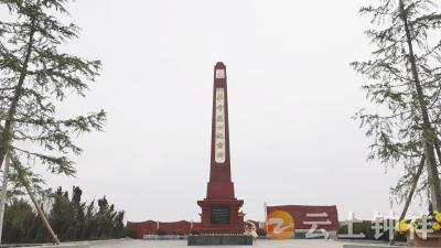 共青团钟祥市委开展“清明祭英烈 薪火永相传”主题祭扫活动