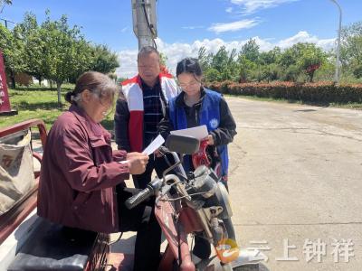 冷水镇松柏村：网格宣传护出行 文明骑行守平安