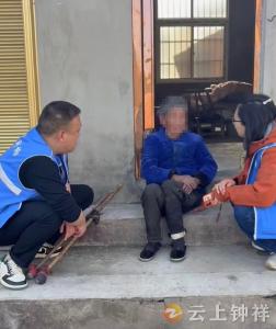 郢中街道镜月湖社区：上门认证解难题 网格服务零距离