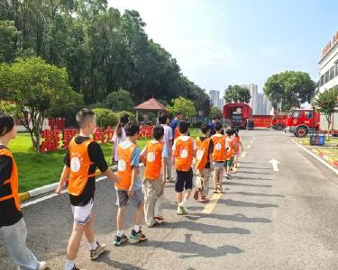 黄石阳新：“童”行消防站  探秘“火焰蓝”