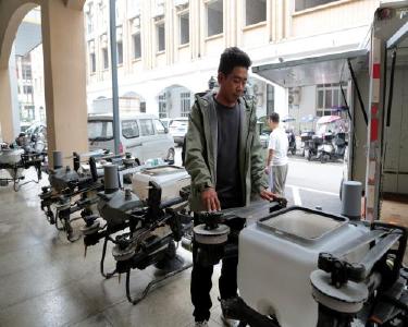 黄石阳新：“空中蝶变” 植保无人机 绘就现代农业新图景