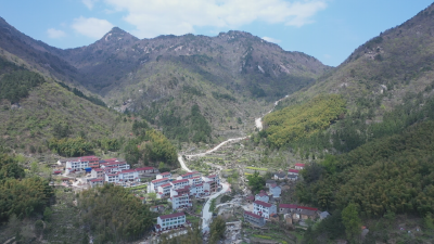 龟峰山景区东南沟村：旅游+农业+休闲 打造大山深处的秀美乡村