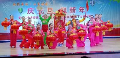 西畈社区举办“庆元旦 迎新年”文艺晚会