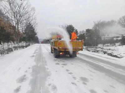 以雪为令 迎寒而战！麻城各地战冰雪保畅通护平安