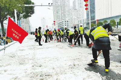 汩汩暖流 融冰化雪 ——大雪里的四个暖心片段