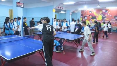 2024年初中生乒乓球和羽毛球比赛激战正酣