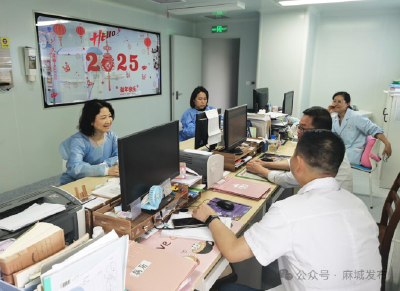 省妇幼专家为麻城新生儿诊疗“传经送宝”