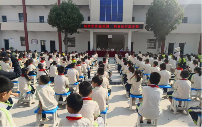法治与爱心同行 共筑学子成长梦