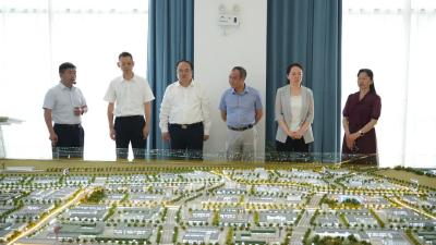 中国（福建）自由贸易试验区厦门片区管委会到麻城调研石材产业