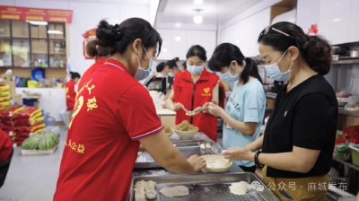  “爱心水饺”温暖城市守护者