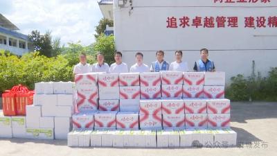防暑物资送“凉”意  施工进度“燃”起来