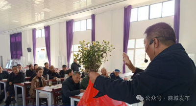 黄土岗镇精准培训助脱贫户在“富脑袋”中实现“鼓口袋”