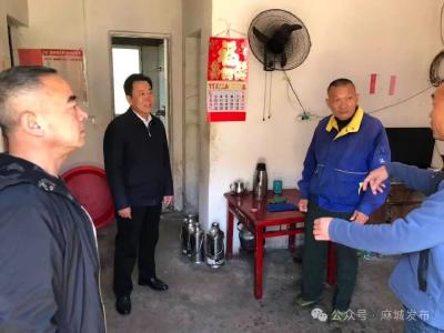 在基层一线“把脉问诊”促进乡村振兴整体提升