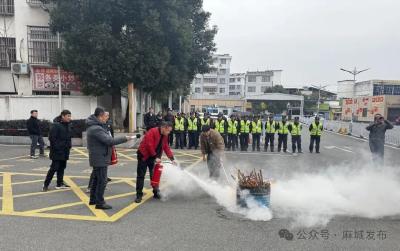 多措并举 实战演练筑牢妇幼保健院安全防线