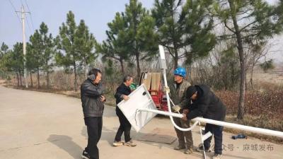 【民生大视野】从“摸黑出行”到“亮堂漫步” 七里冲村“亮灯工程”亮了百姓心