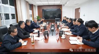 校地携手拼项目 合作共赢促发展