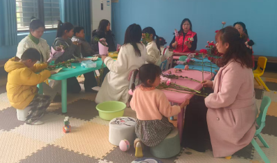 巧手送温情 爱满三月天