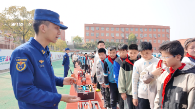 麻城开展校园防震减灾与消防安全主题教育活动 筑牢平安校园防线