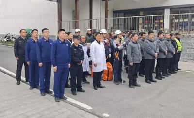 龟峰山风景区开展应对赏花旺季安全生产应急演练