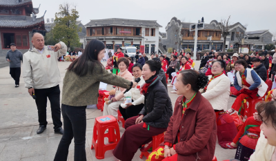 红杜鹃护万家 法治守护“她力量”