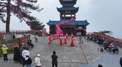 高山花海“演”起来 沉浸式体验客沓来