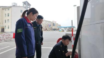 【安全生产“打非治违”专项行动】市应急管理局拧紧危化品领域“安全阀”