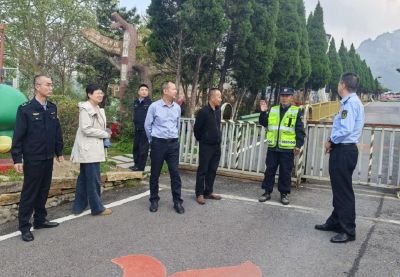 守好交通平安线 护航麻城赏花潮
